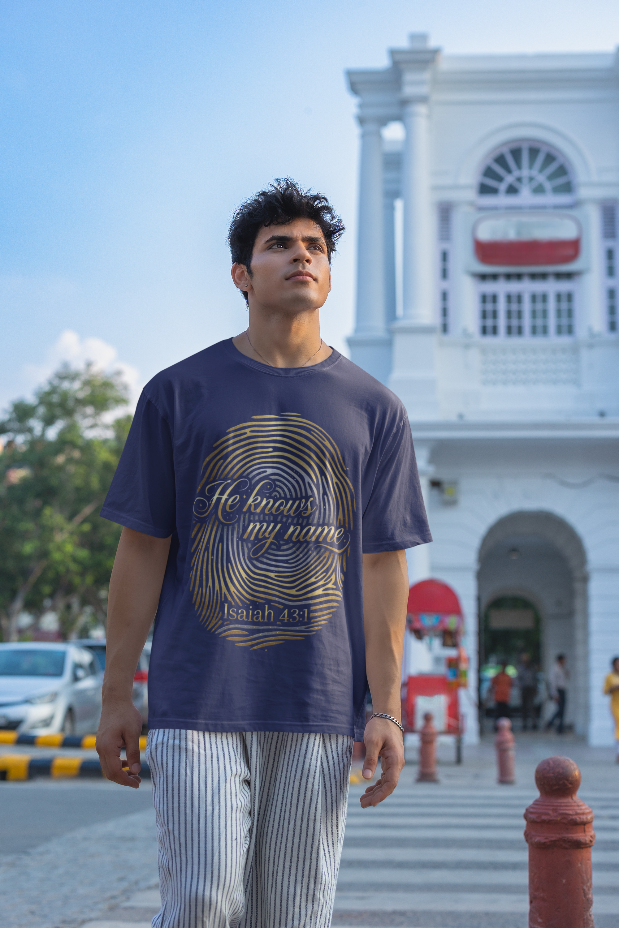 He Knows My Name - Unisex Oversized Classic T-Shirt