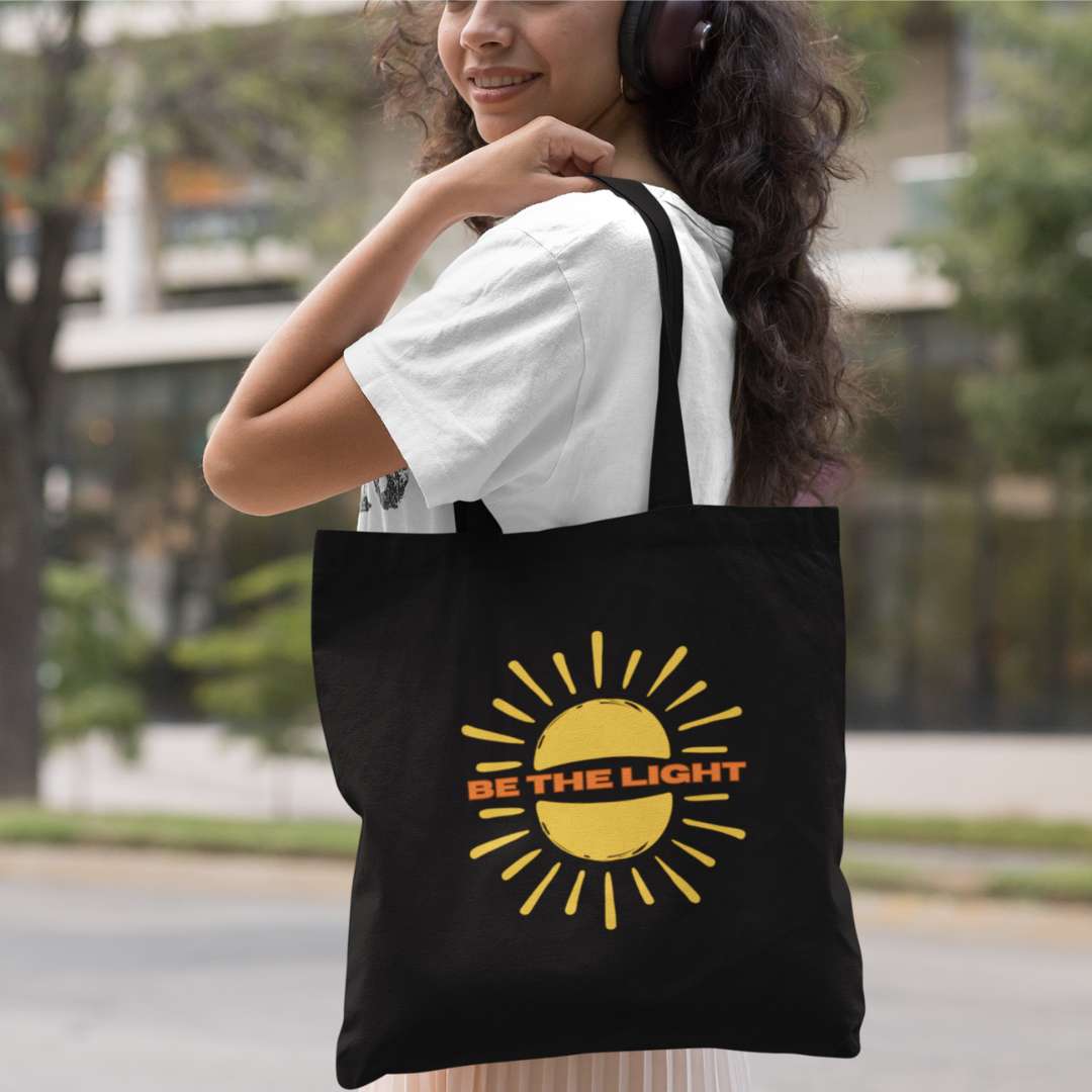 Be the Light - Essential Signature Tote Bag (with Zipper)